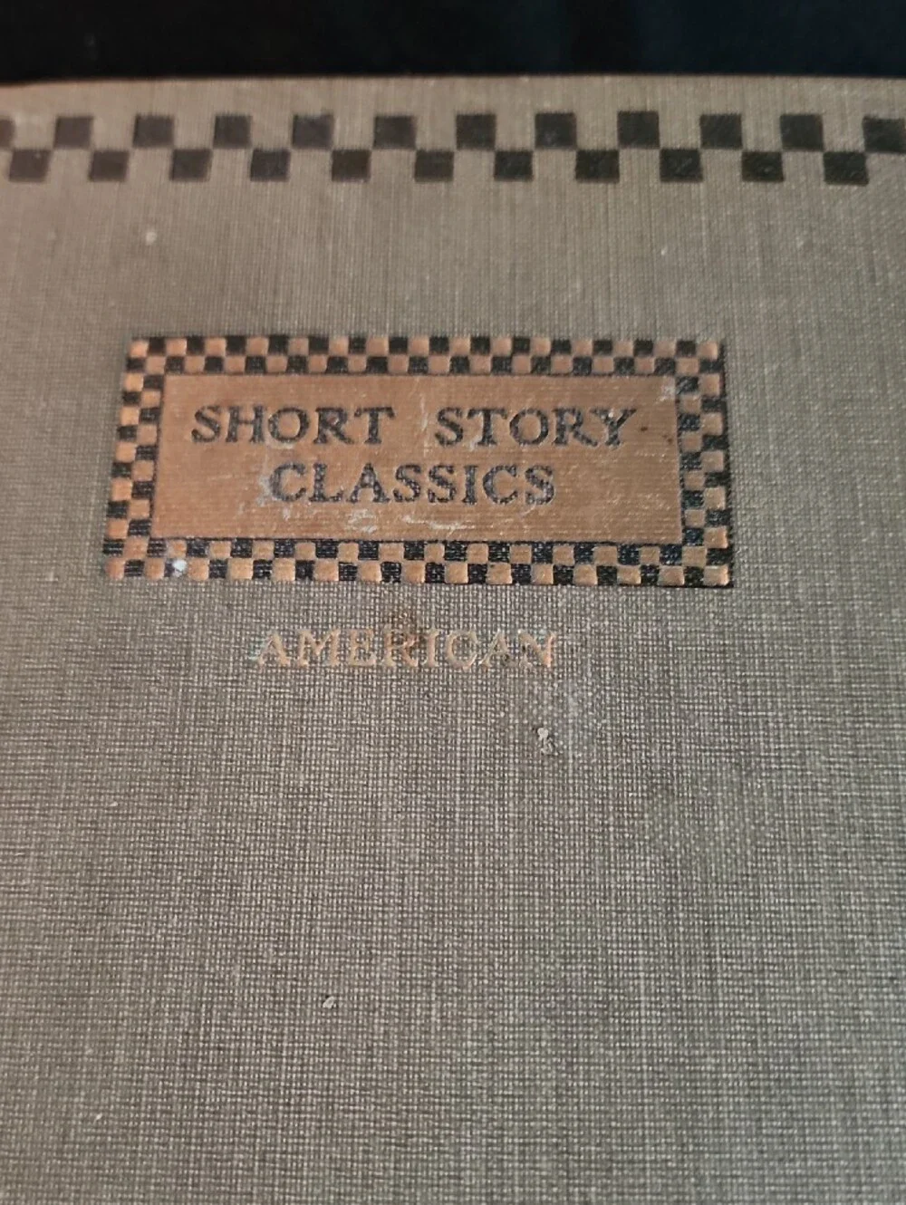 Short Story Classics American Hardcover Book Set - Beige